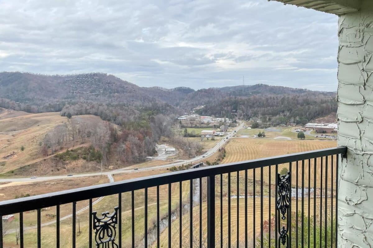 Mountain Views At Dolly'S Castle Unit 7 Vila Sevierville Exterior foto