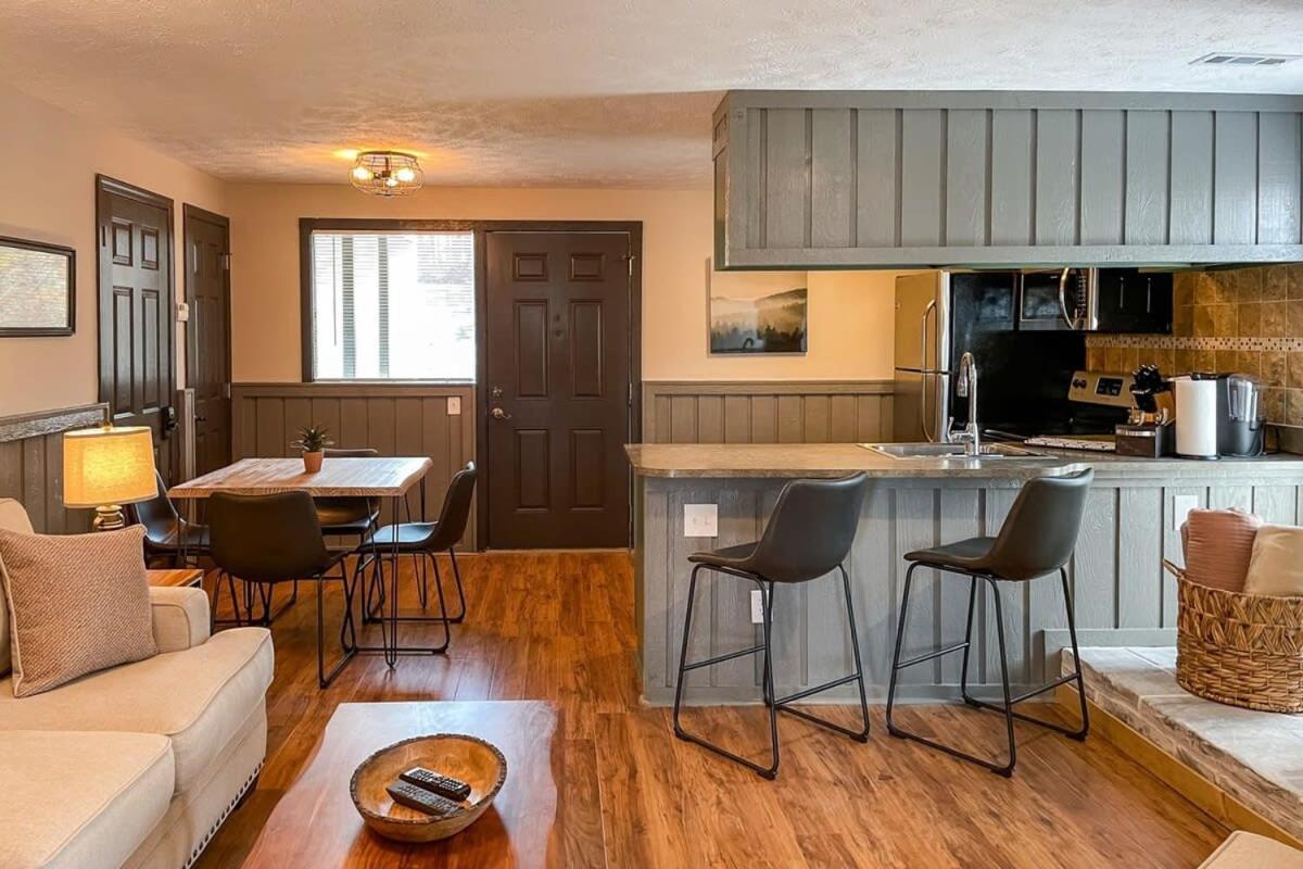 Mountain Views At Dolly'S Castle Unit 7 Vila Sevierville Exterior foto